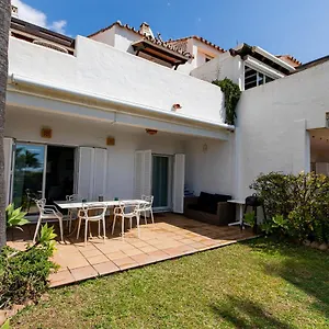 Casa 1 Linea De Playa. Сasa de vacaciones Marbella